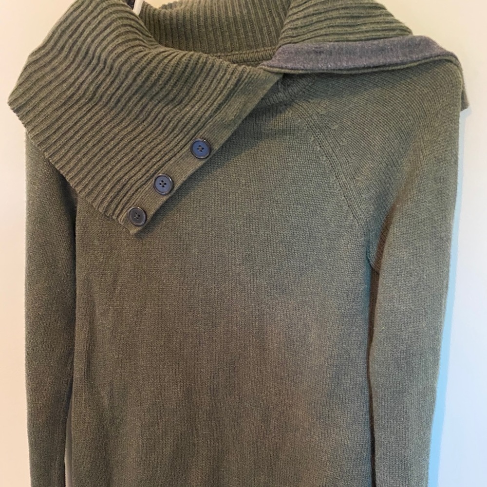 Green Gap Sweater